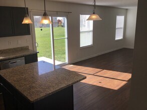 122 Faulkner Dr in Lithopolis, OH - Building Photo - Building Photo