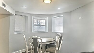 3539 W Grenshaw St in Chicago, IL - Foto de edificio - Building Photo