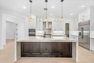 15763 Longboat Key Dr in Westlake, FL - Building Photo - Building Photo