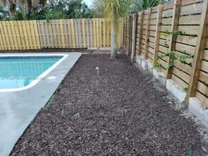 2972 NW 67th Ct in Fort Lauderdale, FL - Building Photo - Building Photo