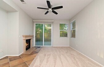 4591 Sandano St in Riverside, CA - Foto de edificio - Building Photo