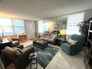 3640 N Ocean Dr in West Palm Beach, FL - Building Photo - Building Photo