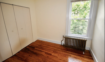 18 Hinckley St, Unit 1 in Boston, MA - Building Photo - Building Photo