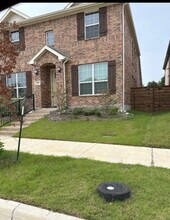 3600 Daisy Holw Lp in Mesquite, TX - Building Photo - Building Photo