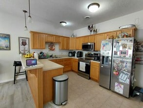 344 Carmel Valley Way in St. Robert, MO - Building Photo - Building Photo