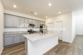 1809 Holmsey Cir in Conyers, GA - Building Photo - Building Photo