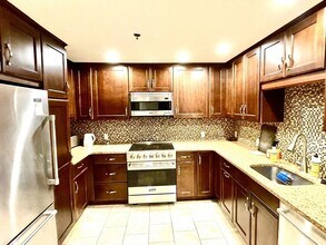 4 Charlesgate E in Boston, MA - Building Photo - Building Photo