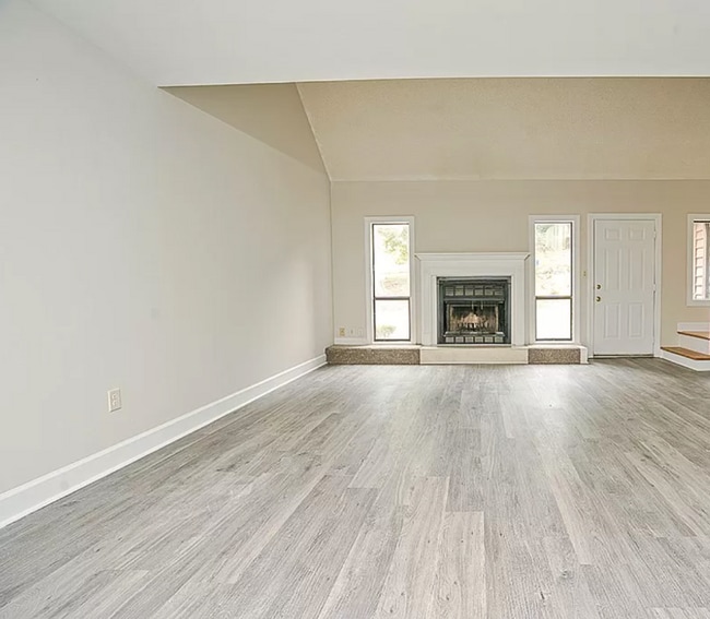 property at 206 Rock Knoll Dr
