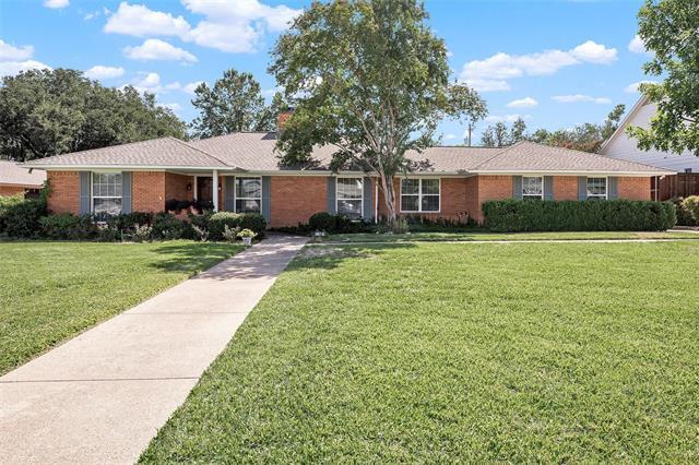 property at 6814 Pemberton Dr