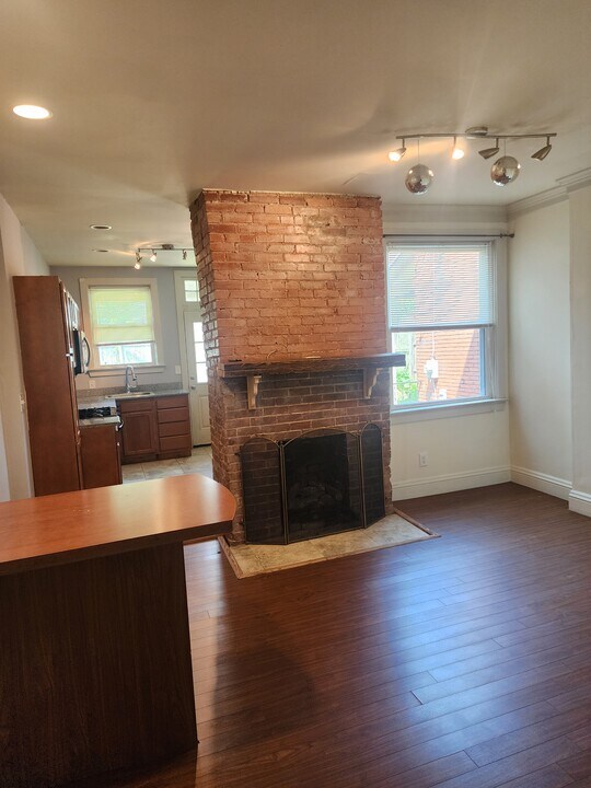 5413 Bossart St in Pittsburgh, PA - Building Photo
