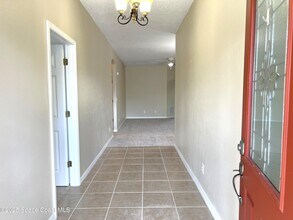 2078 Maeve Cir in West Melbourne, FL - Building Photo - Building Photo