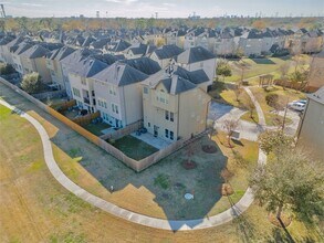 10218 Spring Shadows Park Cir in Houston, TX - Building Photo - Building Photo