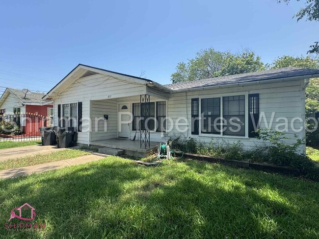 3717 N 21st St in Waco, TX - Building Photo - Building Photo