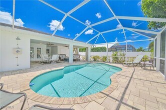 75 3rd St in Bonita Springs, FL - Building Photo - Building Photo