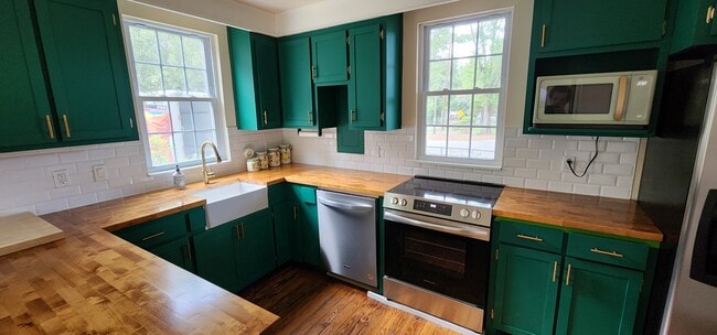 property at 5736 Rickett Ave