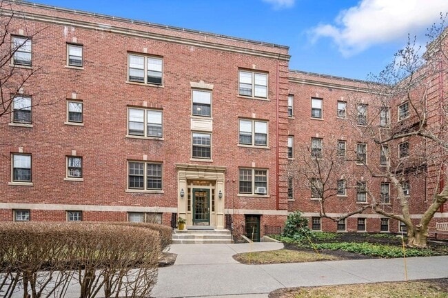 56 Elm St in Worcester, MA - Foto de edificio - Building Photo