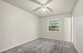 11502 E 37th St in Tulsa, OK - Building Photo - Building Photo