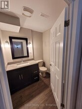 3103 Harris Crescent in Mississauga, ON - Building Photo - Building Photo