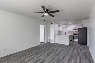 Cypress Edge in New Braunfels, TX - Building Photo - Interior Photo
