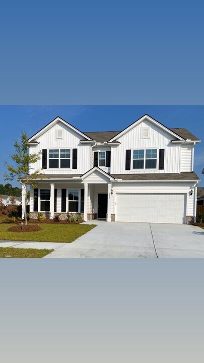 405 Malind Bluff Dr in Okatie, SC - Building Photo