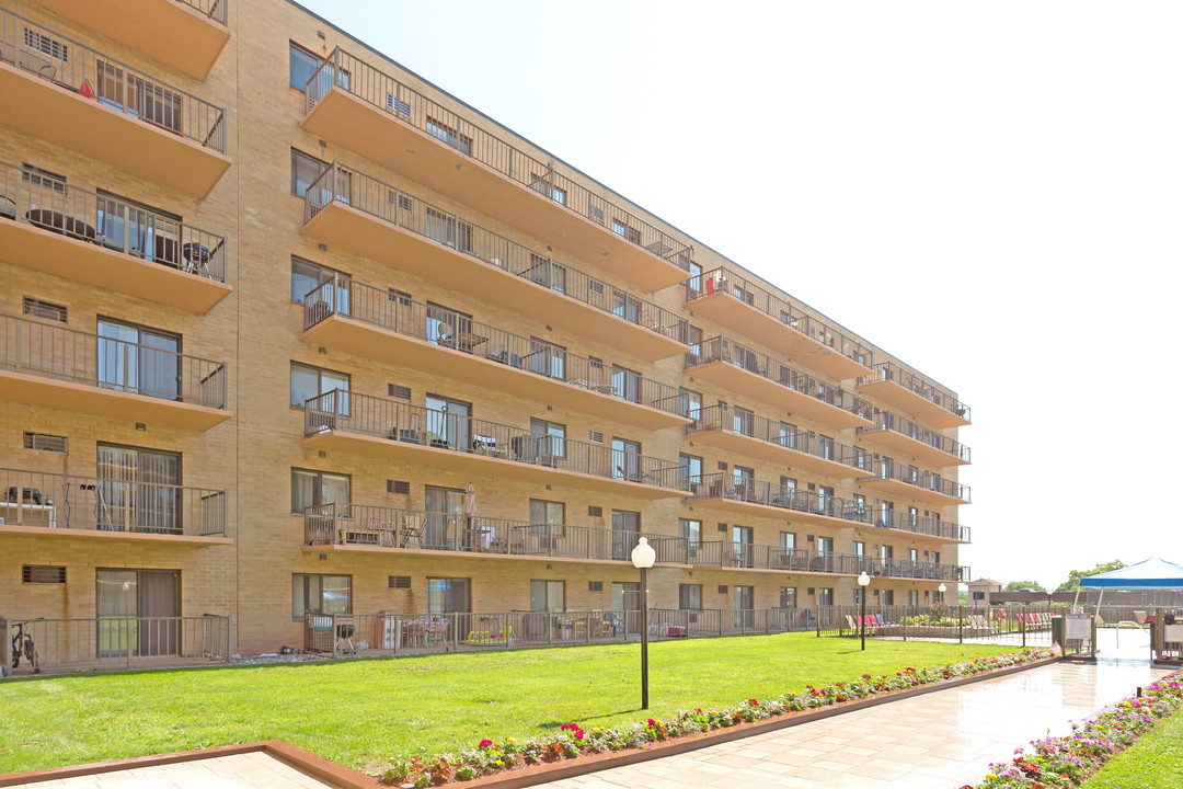Summit on Prospect in Hackensack, NJ - Building Photo
