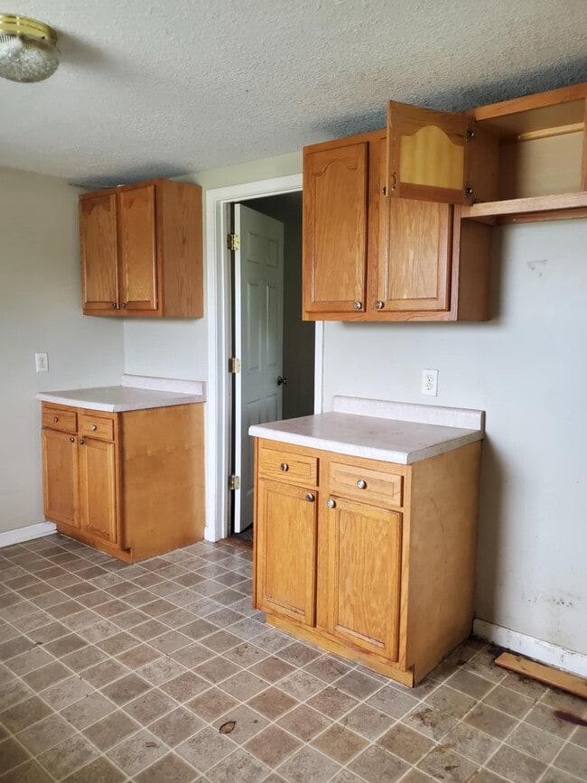 property at 1089 S Martin Luther King Jr Dr