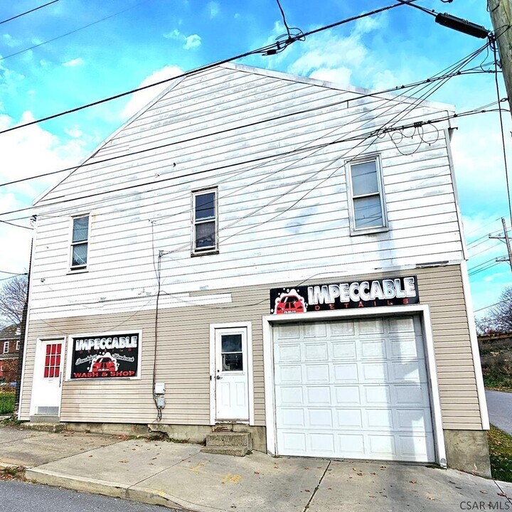 60 US-1 in Johnstown, PA - Building Photo
