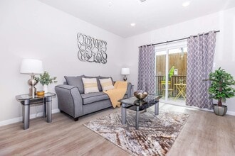 300 Dipping Ln in Houston, TX - Building Photo - Building Photo