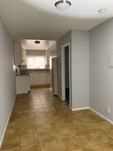 124 E 12th St in Long Beach, CA - Foto de edificio - Building Photo