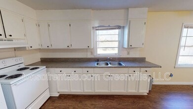 137 Rosewood Cir in Duncan, SC - Building Photo - Building Photo