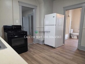 149 Rhodes Ave in Akron, OH - Building Photo - Building Photo