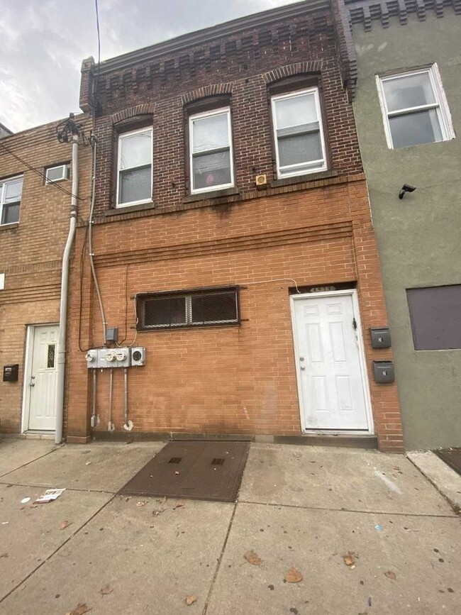 4914 Lancaster Ave, Unit 1F in Philadelphia, PA - Foto de edificio - Building Photo