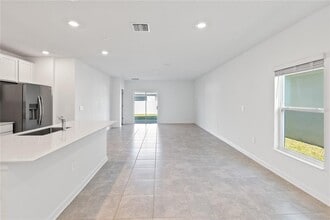 4253 Twisted Twig Bnd in Kissimmee, FL - Building Photo - Building Photo