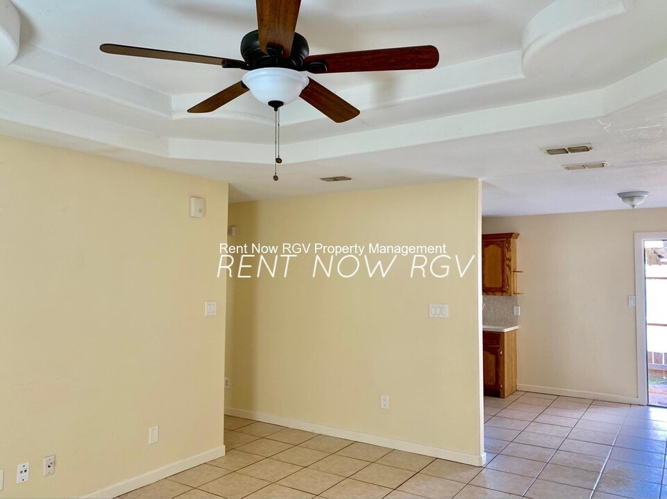 800 W Bronze Dr, Unit 2 Photo