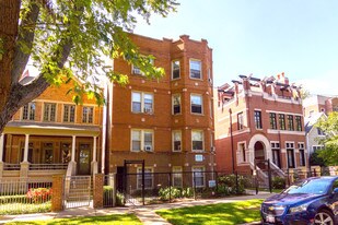 3824 N Janssen Ave in Chicago, IL - Building Photo