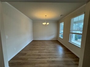 1129 Georgian Point Dr in Lawrenceville, GA - Foto de edificio - Building Photo