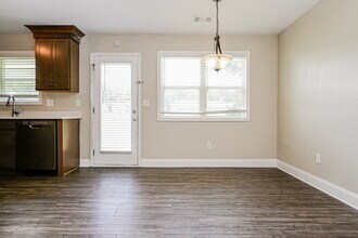 320 Woodland Ridge Cir in Covington, GA - Building Photo - Building Photo