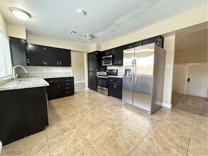 5421 W Ganado Dr in Las Vegas, NV - Building Photo - Building Photo