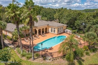 3591 KERNAN Blvd in Jacksonville, FL - Building Photo - Building Photo