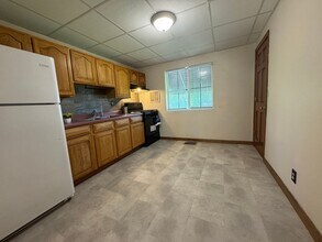 2160 E Reservoir St in Grandview, IL - Building Photo - Building Photo