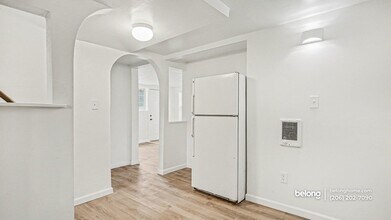 16702 Linden Ave N in Shoreline, WA - Building Photo - Building Photo