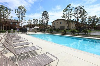 Ocean Breeze in San Diego, CA - Building Photo - Building Photo