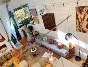 130 Barrow St in New York, NY - Building Photo - Building Photo