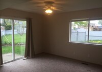 960 N Regal Ct, Unit 3 in Post Falls, ID - Foto de edificio - Building Photo