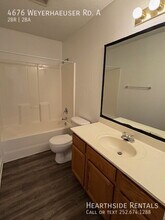 4676 Weyerhaeuser Rd in Ayden, NC - Foto de edificio - Building Photo