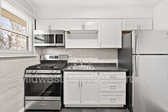 3321 W Milton Ave in Breckenridge Hills, MO - Building Photo - Building Photo