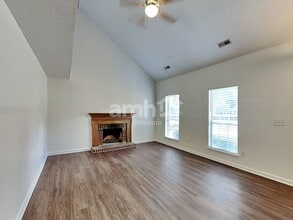 3402 Mayhurst Dr in Indian Trail, NC - Foto de edificio - Building Photo