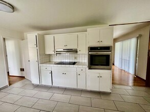 1311 Klamath Dr in San Jose, CA - Foto de edificio - Building Photo