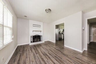 1301 Yardley Terrace in Winston-Salem, NC - Building Photo - Building Photo