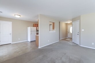 613 Bear Valley Ct in Columbia, MO - Building Photo - Building Photo